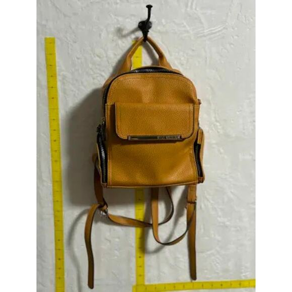 Steve Madden Backpack Mustard EUC - Picture 1 of 9